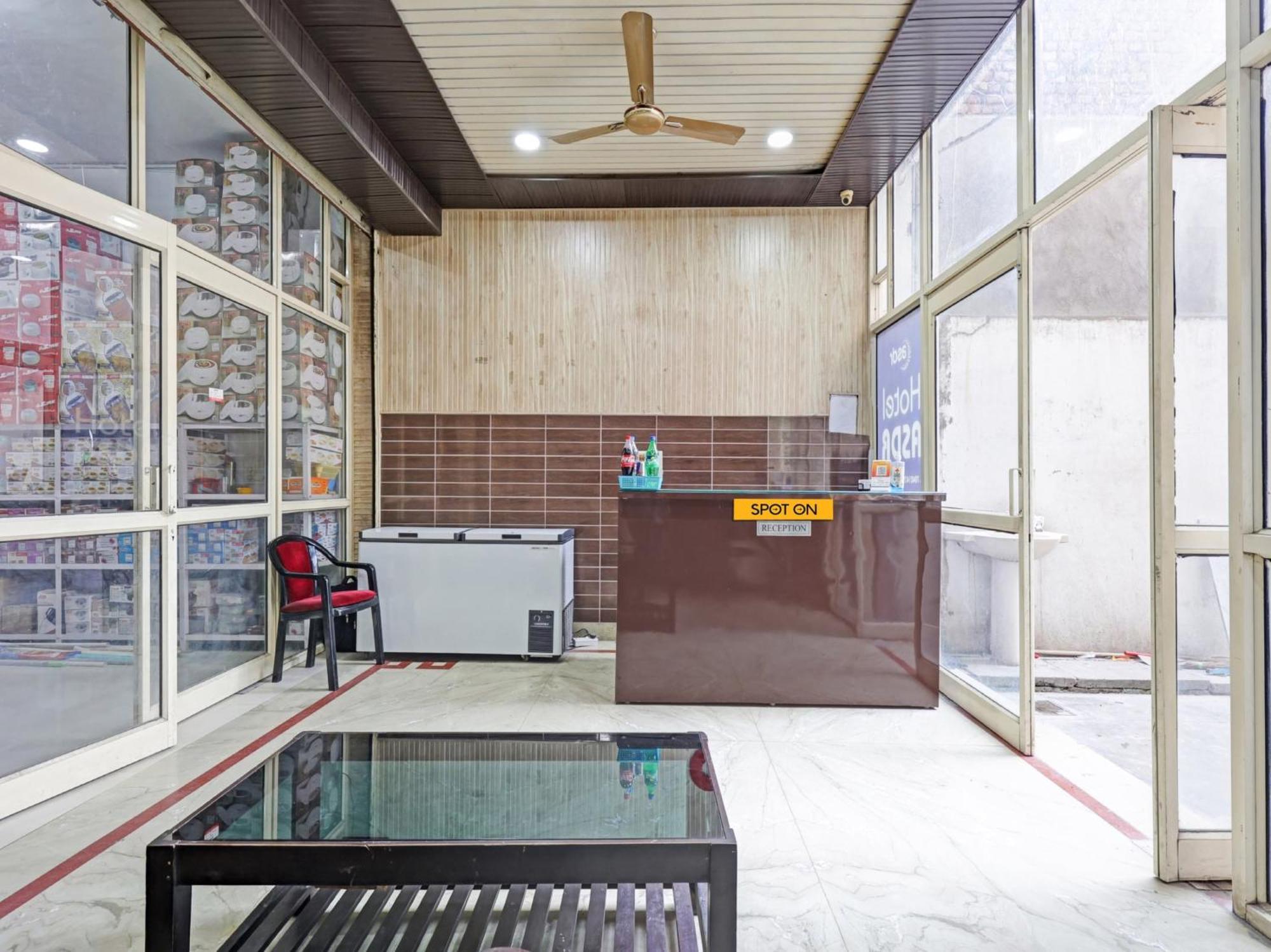 Rudrapur Spot On 81167 Hotel Asdr מראה חיצוני תמונה