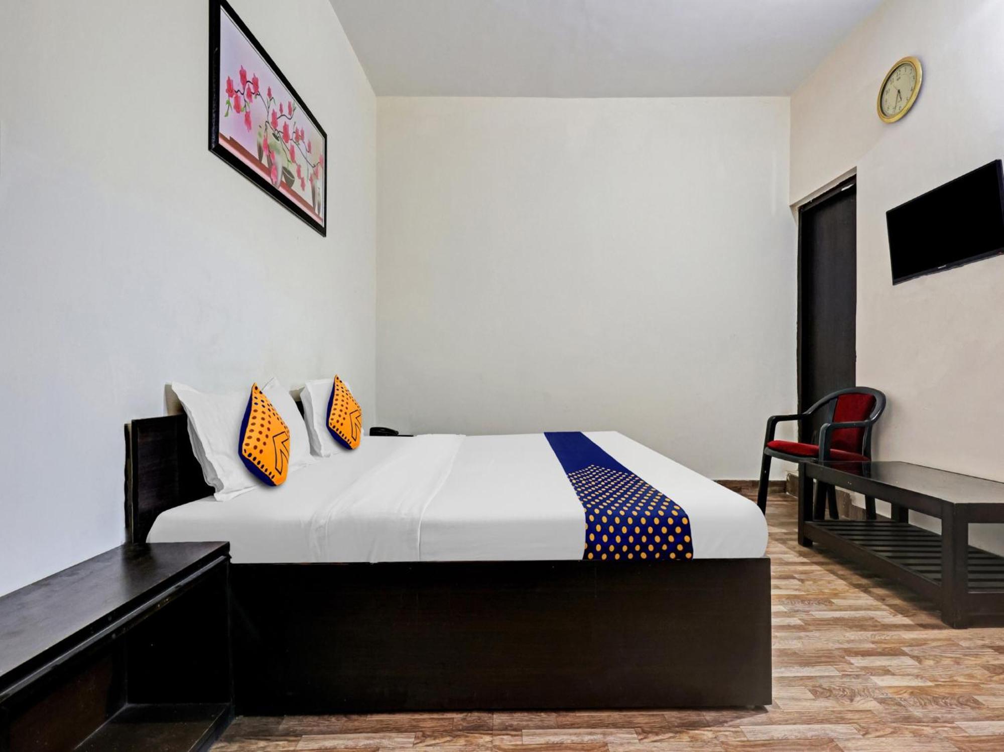 Rudrapur Spot On 81167 Hotel Asdr מראה חיצוני תמונה